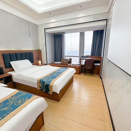 Xingyin Cloudy Hotel Guangzhou Changgang Subway Station - Free Shuttle Bus To Canton Fair Complex During Canton Fair Period エクステリア 写真